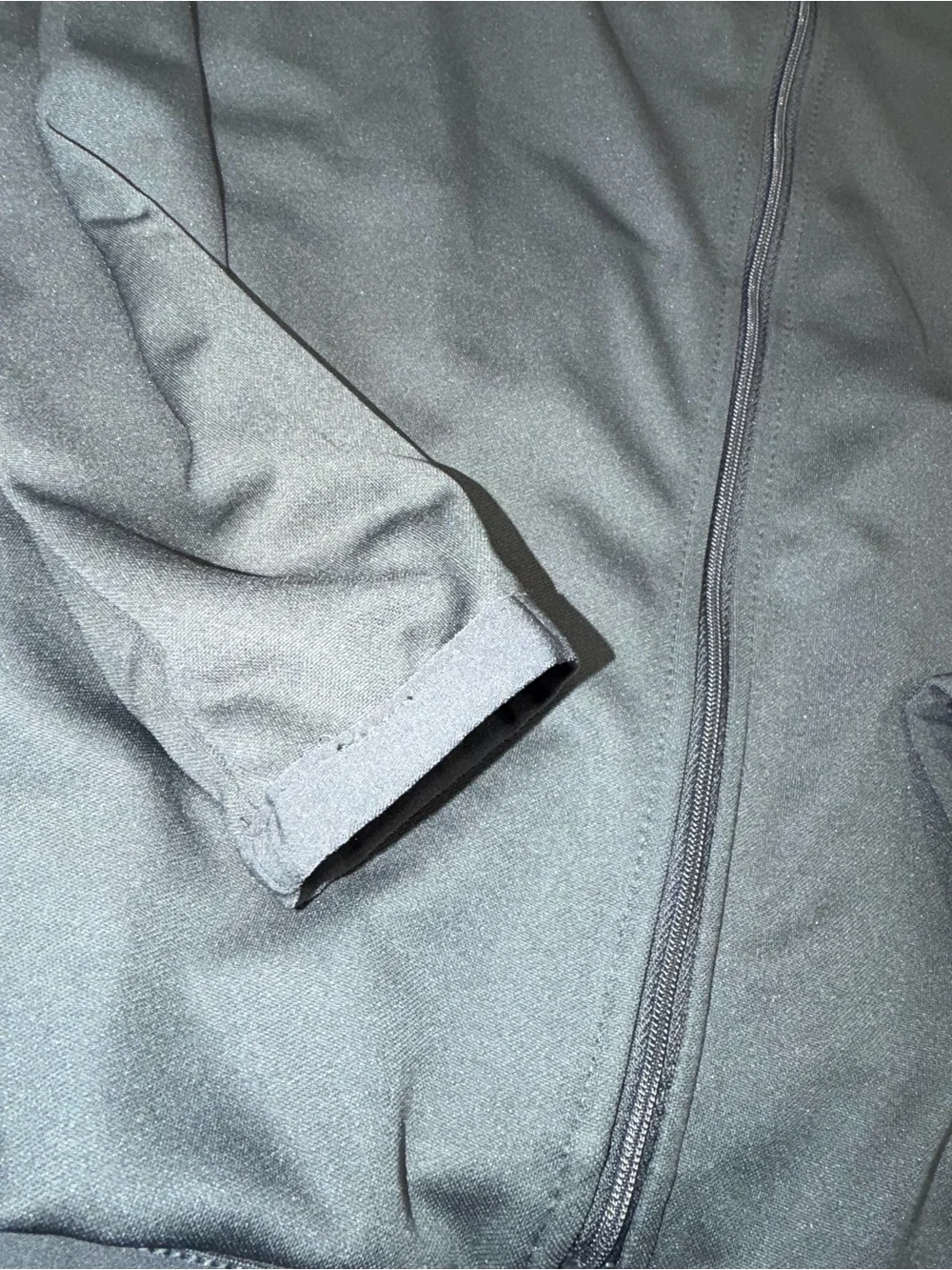 Nike Black Full-Zip Jacket with Subtle Swoosh